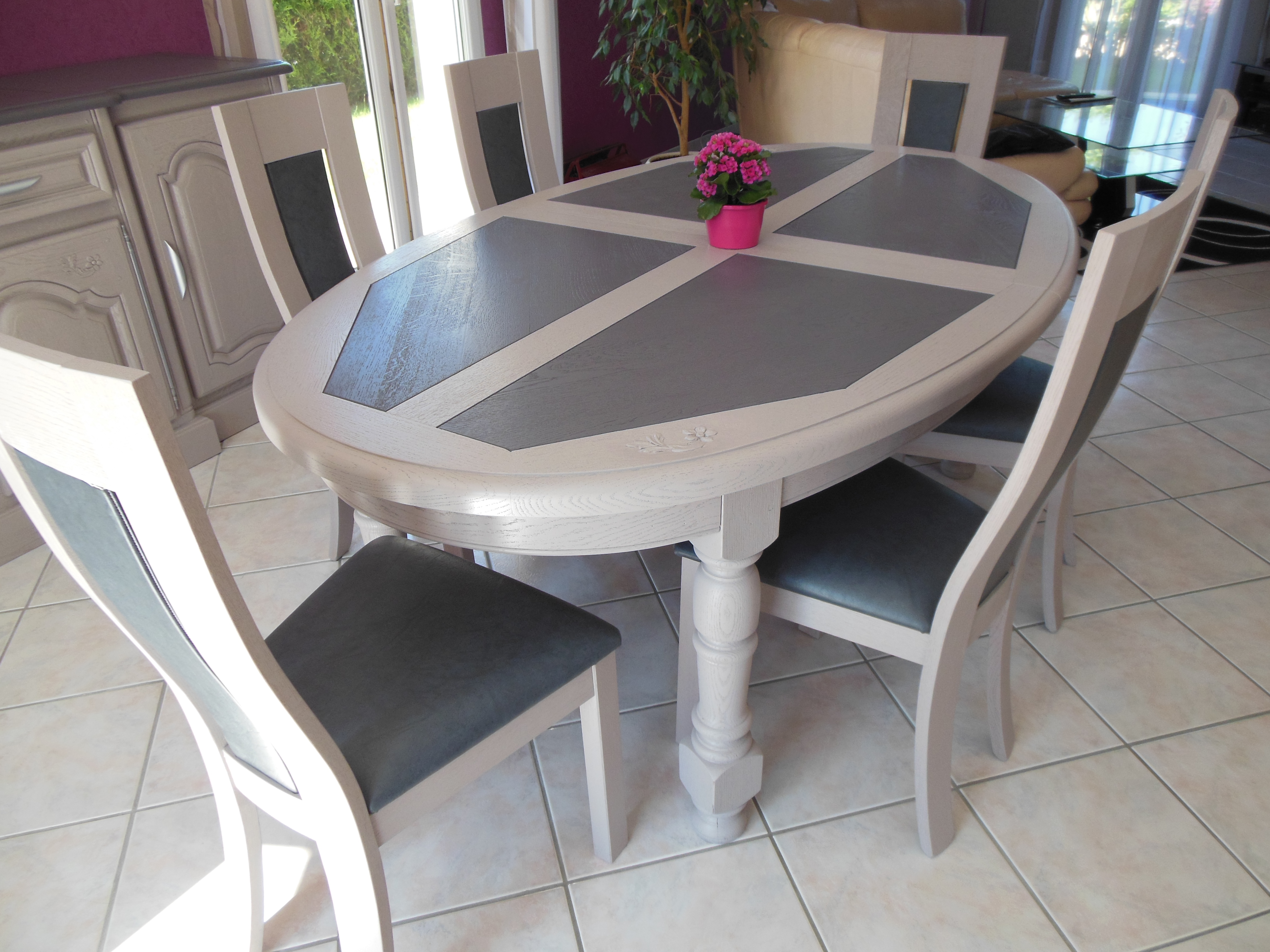 Table ovale modernisée